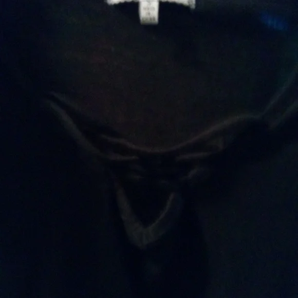 ALMOST FAMOUS Crave Fame S Black Strappy Front Top - Picture 5 of 6